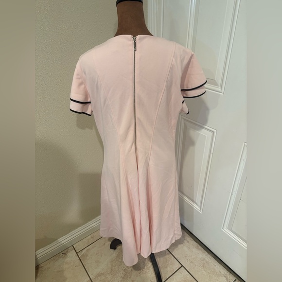 Tommy Hilfiger Light Pink Midi Dress with Black Accents - Picture 4 of 4